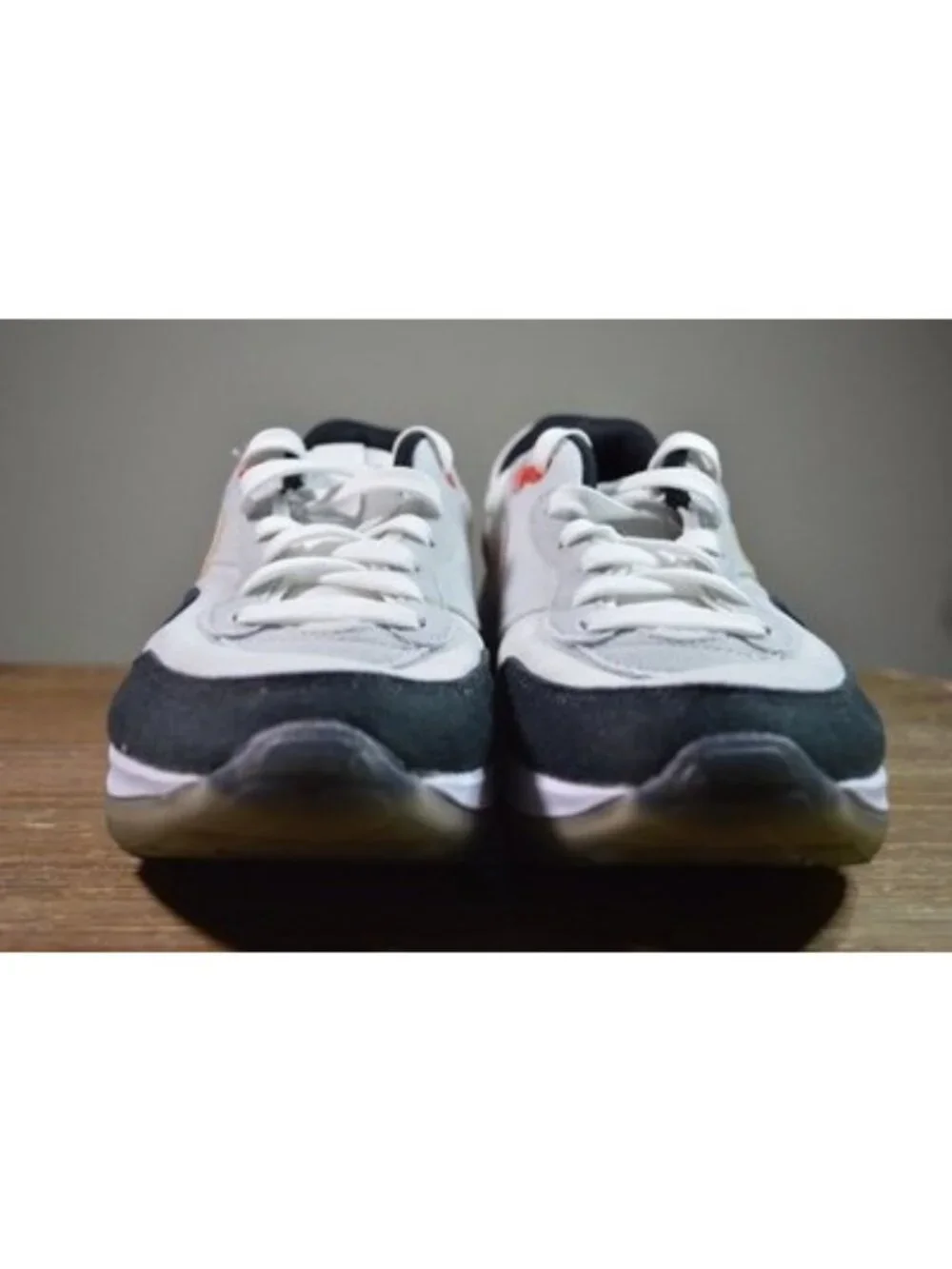 Nike Boys Size 5.5 Y Air Max Shoes Casual Streetwear Sneakers Athleisure